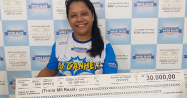 Edilene, de Tarumã, ganhou R$ 30 mil no sorteio do Hiper Saúde Bauru (Foto: Divulgação)