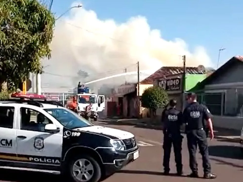 Fogo destrói restaurante em bairro de São Manuel — Foto: Arquivo pessoal
