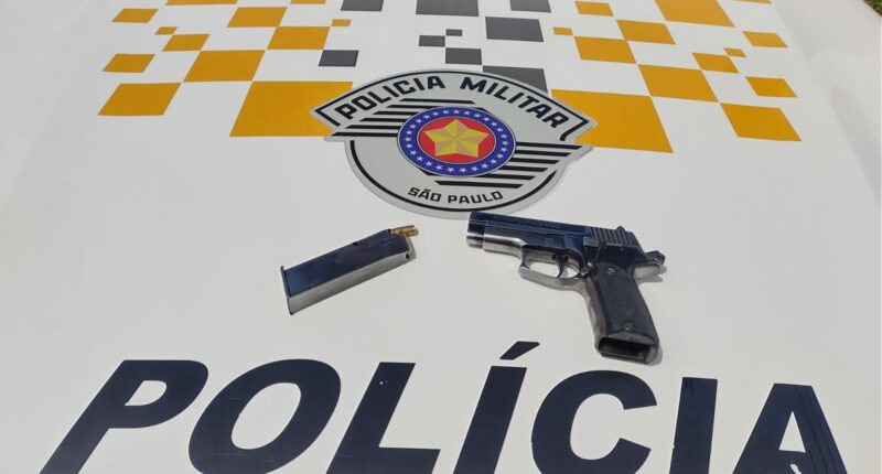 Polícia Rodoviária prende homem por porte ilegal de arma de fogo em Florínea (Foto: Polícia Militar Rodoviária / Divulgação)