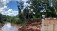 Obra de reconstrução da Ponte da Roseta em Paraguaçu Paulista é retomada após chuvas (Foto: Departamento de Comunicação/Prefeitura de Paraguaçu Paulista)